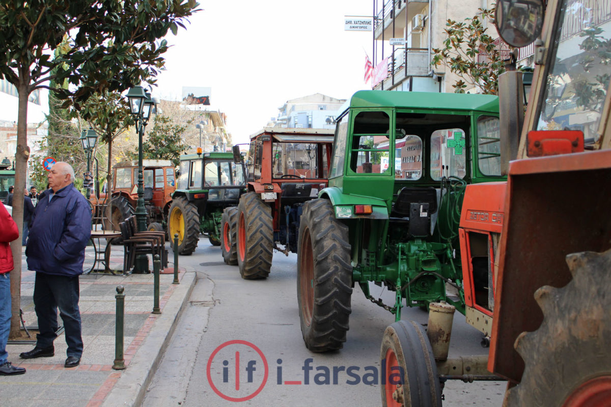 ΣΥΛΛΑΛΗΤΗΡΙΟ ΑΓΡΟΤΩΝ ΦΑΡΣΑΛΑ 011215-0130