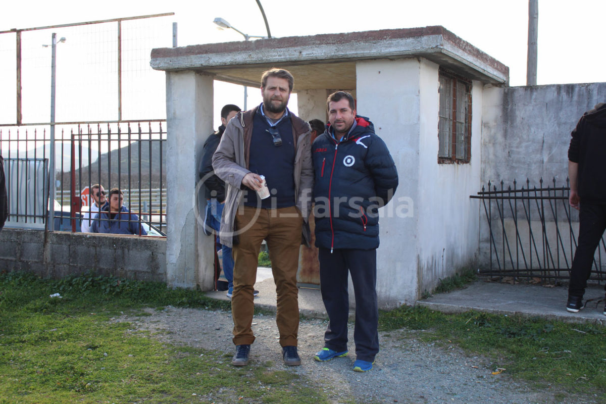 Ο Σταύρος Πουλαράκης εύχεται…