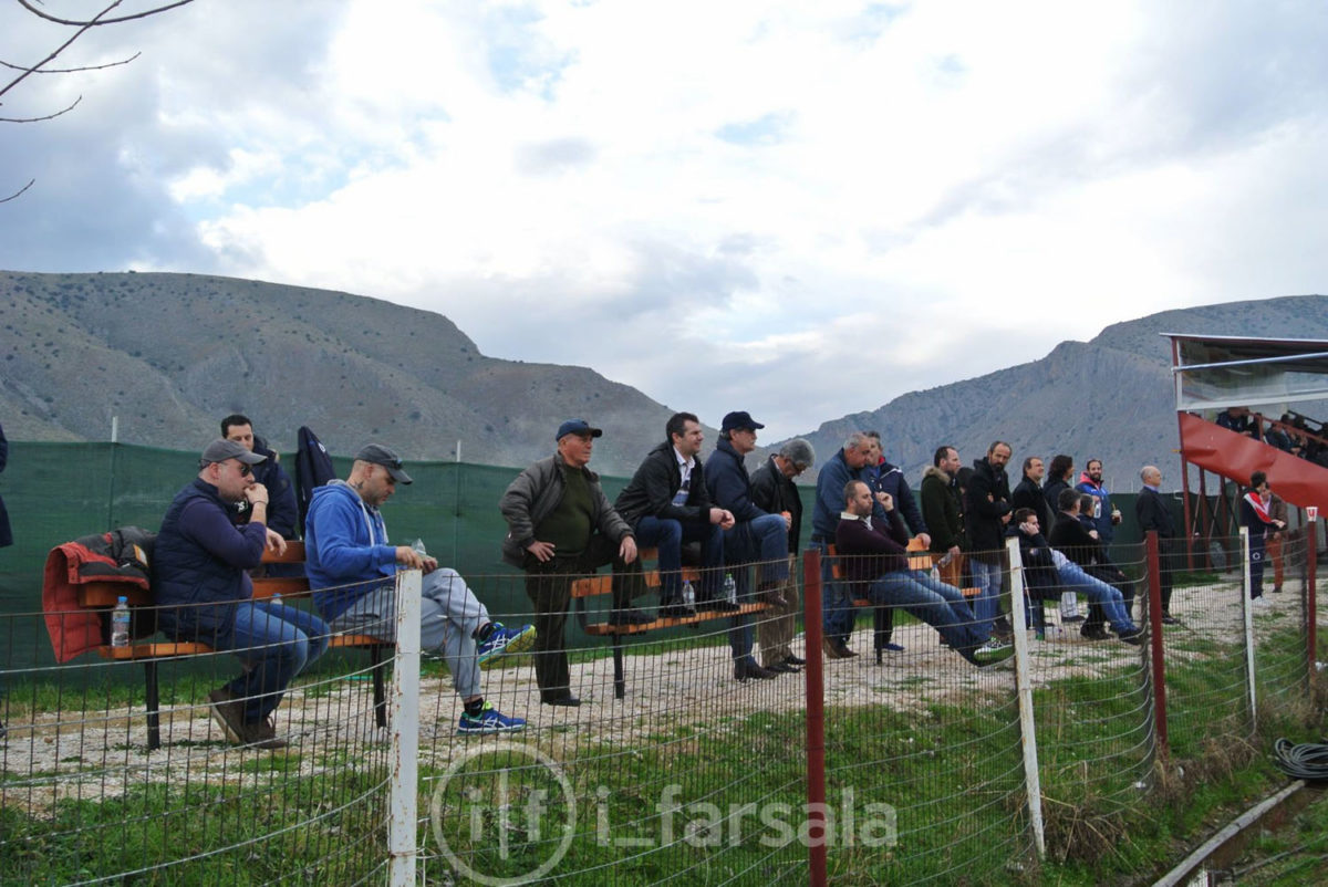 ΚΕΡΚΙΔΑ ΣΤΗΝ ΑΜΥΓΔΑΛΕΑ--6