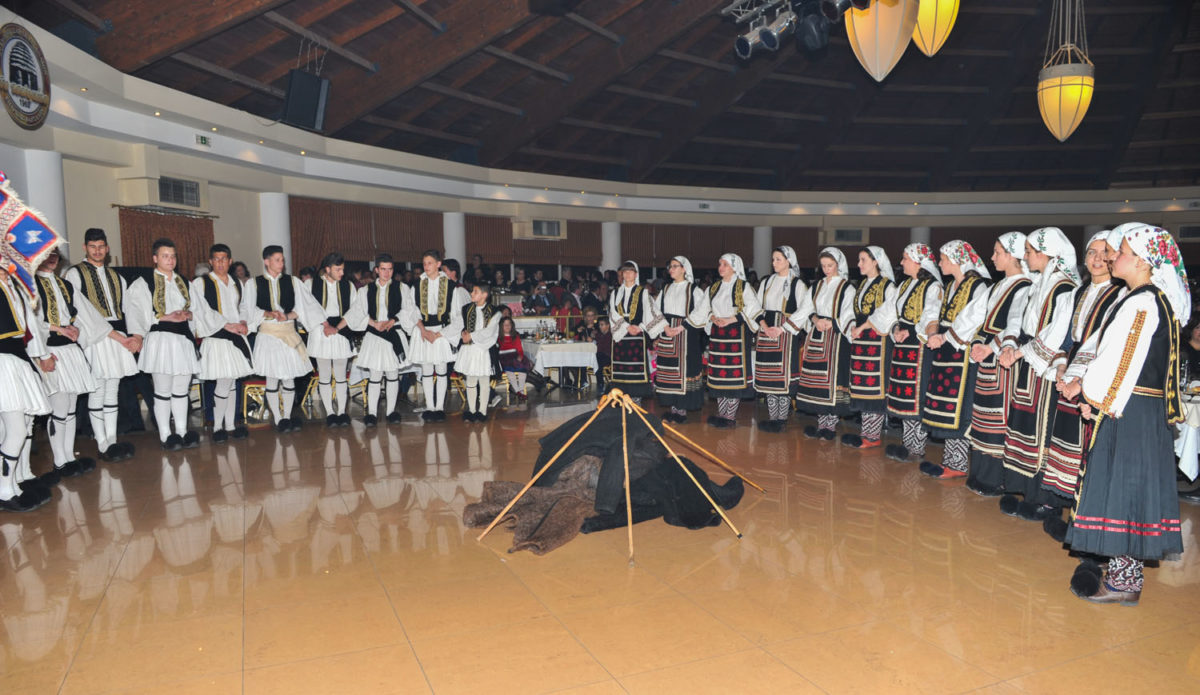 ΧΟΡΟΣ ΣΑΡΑΚΑΤΣΑΝΑΙΩΝ 2016-1130