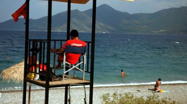 Προσλαμβάνουν ναυαγοσώστες στο δημο Τεμπών