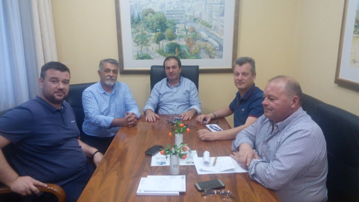 Ο Μιχάλης Τολίκας στο Επιμελητήριο Λάρισας
