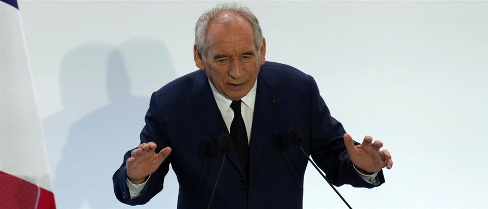 Γαλλία: Στον “αέρα” η κυβέρνηση Μπαϊρού, ζητά στήριξη από τους Σοσιαλιστές